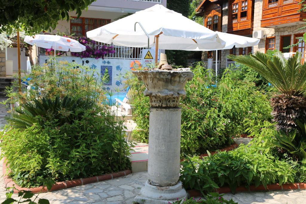 Otel Lale Park Side