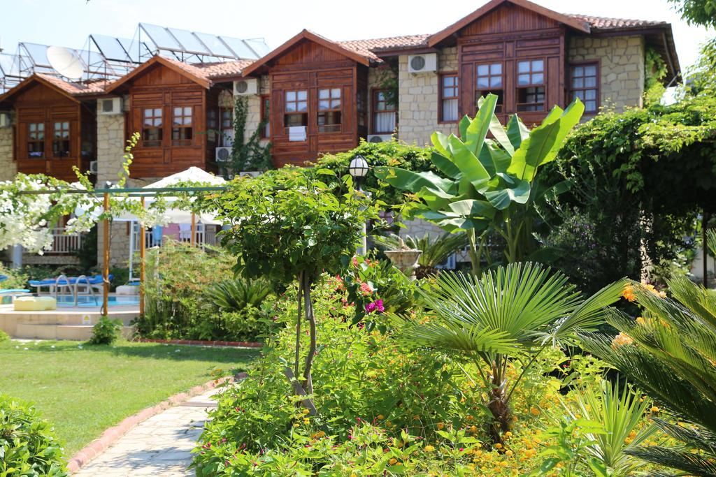 Otel Lale Park Side
