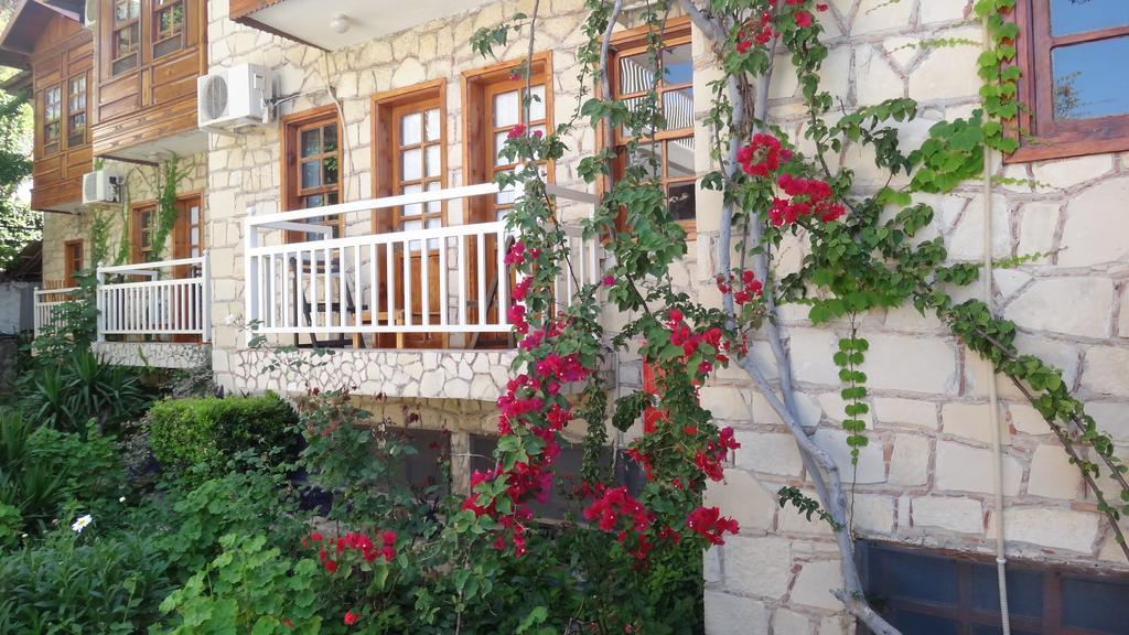 Otel Lale Park Side
