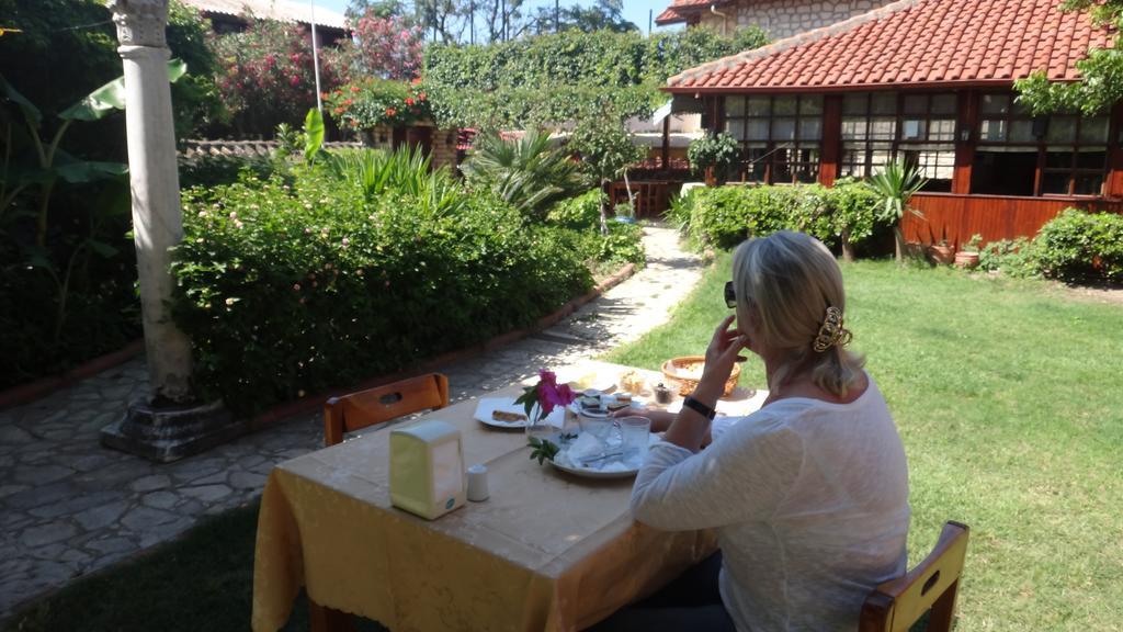 Otel Lale Park Side
