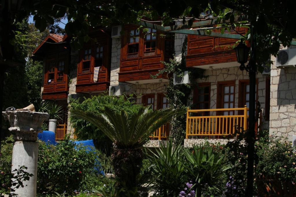 Otel Lale Park 2*