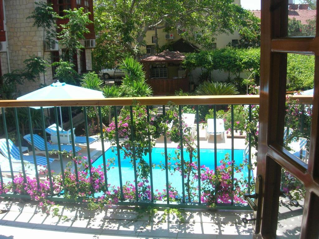 Otel Lale Park 2*